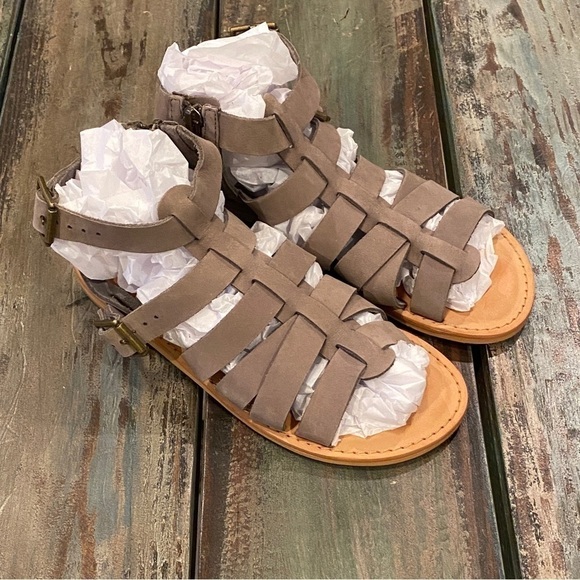 BP. Britt Gladiator Sandal, Taupe Leather, Womens Size 5 Strappy Flats - Picture 2 of 9
